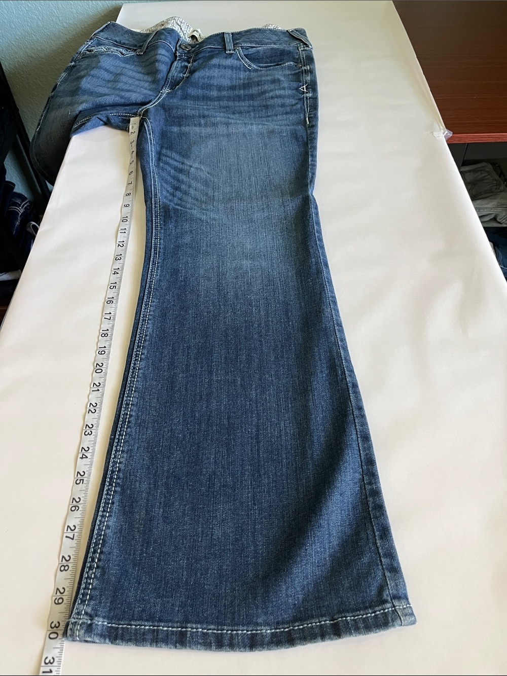Ariat Real Denim Arrow Mid Rise Bootcut NWT Size 33s - Picture 7 of 16